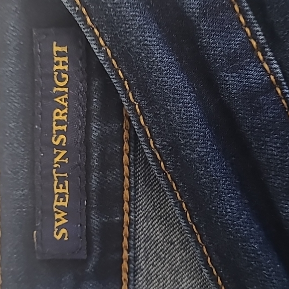 Lucky Brand Blue Jeans - Picture 5 of 7